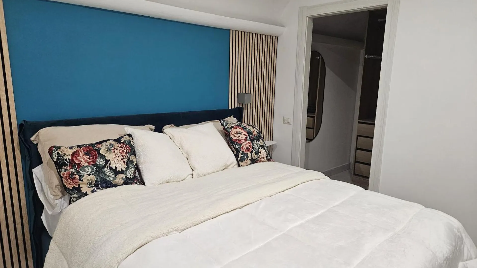 Mergellina Luxury Rooms Naples Italy